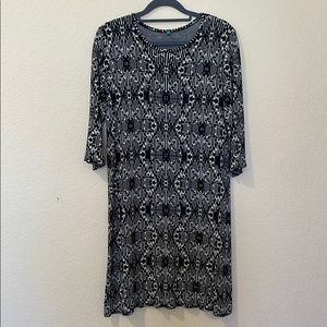 Black patterned flowy dress